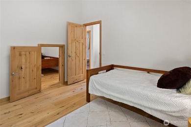 Escape to a refined mountain retreat in the private community of - photo 34