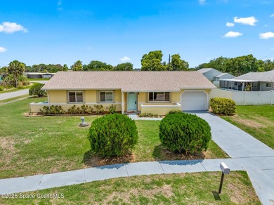 THIS IS A MUST SEE! Extremely Well-Maintained, Remodeled, 3 - photo 2
