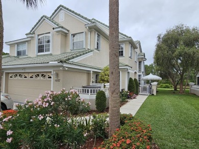 Lake Townhome/Townhouse For Sale in Port Saint Lucie, Florida