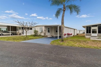 Virtually Staged. This beautiful Florida home with more than 1 - photo 3