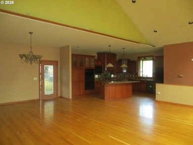 Discover your dream home nestled in a picturesque Fishhawk Lake - photo 9