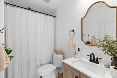 Beautifully renovated and move-in ready! Situated on a spacious - photo 14