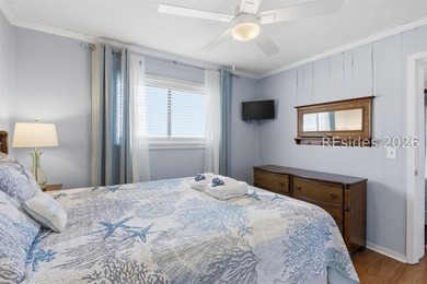 Unit 2305 offers a view that needs to be seen soon. From the 3rd - photo 16
