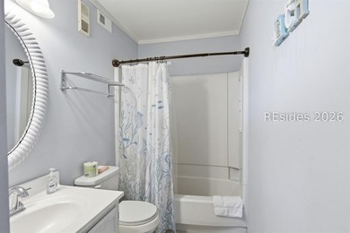Unit 2305 offers a view that needs to be seen soon. From the 3rd - photo 18