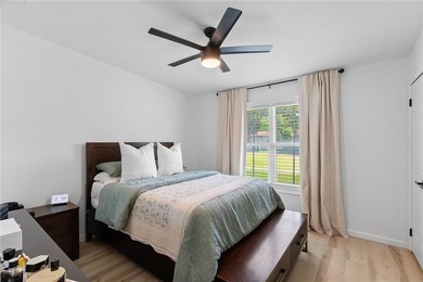 Beautifully renovated and move-in ready! Situated on a spacious - photo 19