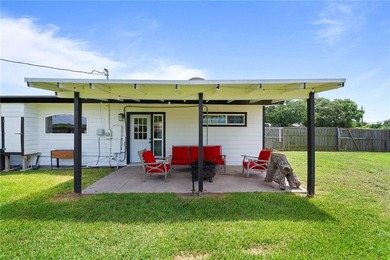 Beautifully renovated and move-in ready! Situated on a spacious - photo 21