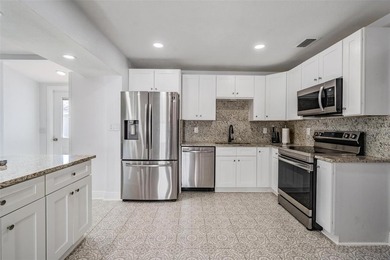 Welcome to this charming and modern 3-bedroom, 2-bath home in - photo 3