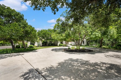 Discover this equestrian estate, nestled on 9.48 fully fenced - photo 8