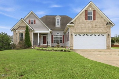 Offering a spacious and inviting layout, this one and a half - photo 1
