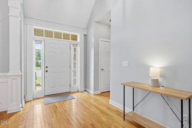 Offering a spacious and inviting layout, this one and a half - photo 4