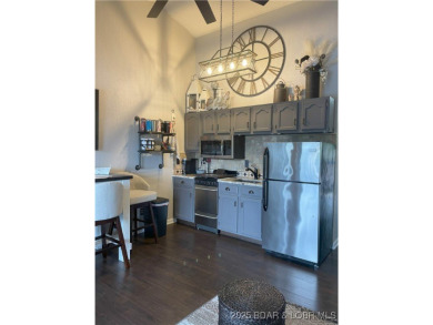 Lake Condo For Sale in Osage Beach, Missouri