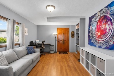 Welcome home to 114 Flohr Avenue! This beautiful 3 bedroom, 2 - photo 13