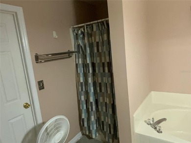 Virtually Staged. Welcome to this beautiful and spacious - photo 17