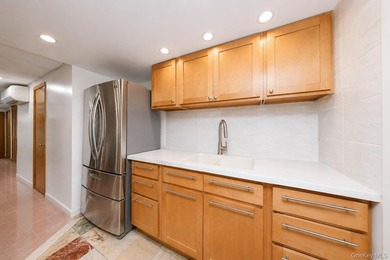 Located in Prime Dyker Heights! Well-maintained legal two - photo 27