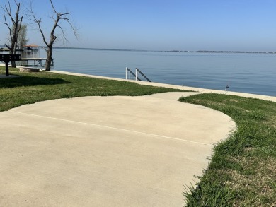 Waterfront RV Lot in Lux Community - RV Included! - photo 12