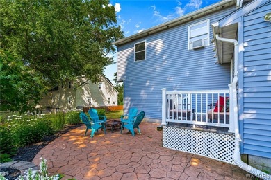 Welcome home to 114 Flohr Avenue! This beautiful 3 bedroom, 2 - photo 36