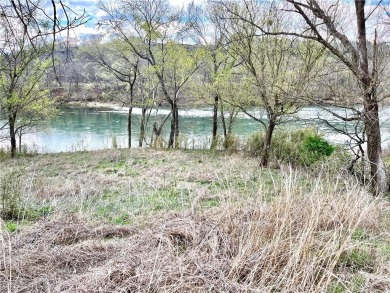 White River - Izard County Lot For Sale in Norfork Arkansas