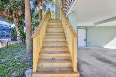 Waterfront paradise! This fully renovated 2-bedroom, 2-bath - photo 8