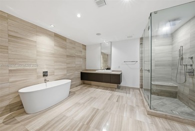 Luxury Live Auction! Bidding to start from $990,000.00!Elegant