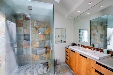 Find the essence of easy Hamptons living at 118 Georgica Close - photo 15