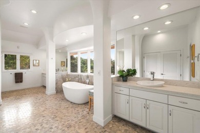 A rare South Maui estate - 2.118 acres in the exclusive gated - photo 17