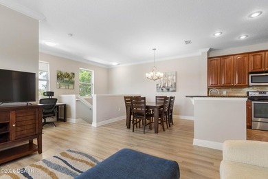 Perched on the top floor for ultimate privacy, this beautifully - photo 20
