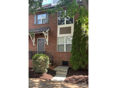 Lake Townhome/Townhouse For Sale in Mooresville, North Carolina