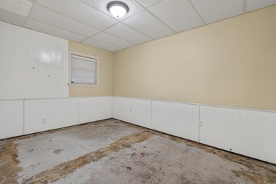 Experience affordable living in the nation's largest gated - photo 33