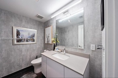 Cozy, modern condo in a great location, this stylish & larger - photo 36