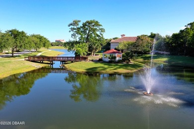Perched on the top floor for ultimate privacy, this beautifully - photo 42