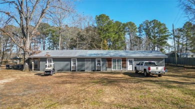 Lake Home For Sale in Wetumpka, Alabama