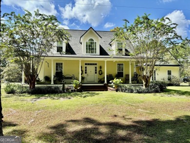 (private lake, pond, creek) Home For Sale in Folkston Georgia