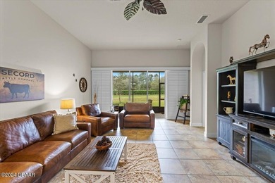 Maintenance free, one-owner VILLA in GOLF COURSE community - photo 11
