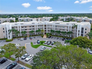 Lakes at Sunrise Golf Course Condo For Sale in Sunrise Florida