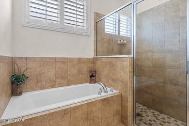 Maintenance free, one-owner VILLA in GOLF COURSE community - photo 21