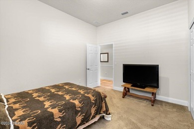 Maintenance free, one-owner VILLA in GOLF COURSE community - photo 28