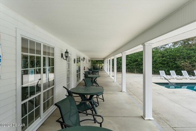 Maintenance free, one-owner VILLA in GOLF COURSE community - photo 31