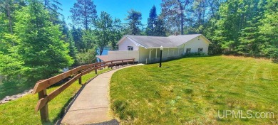 Lake Home Off Market in Florence T-WI, Wisconsin
