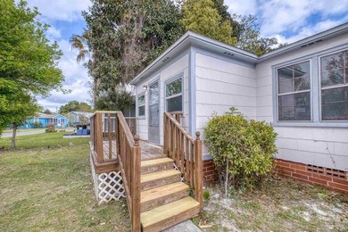 Discover the charm of coastal living in this adorable cottage - photo 5