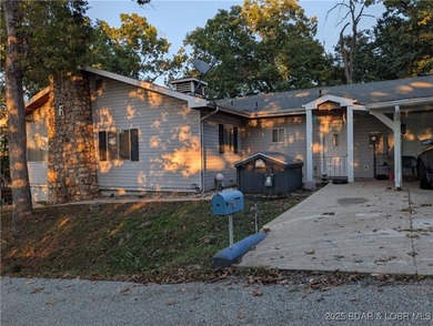 Lake of the Ozarks Home Under Contract in Camdenton Missouri