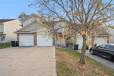 Riss Lake - Jackson County Townhome/Townhouse For Sale in Kansas City Missouri