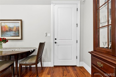 Built in 2008, this fabulous 4 unit building WITH ELEVATOR