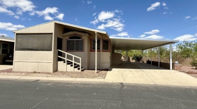 Step into comfort and convenience with this charming 1992 Cavco