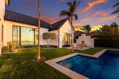 WELCOME to a breathtaking WATERFRONT masterpiece in the - photo 8
