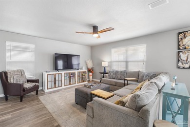 Welcome to this beautifully maintained 4-bedroom, 2.5 -bath home - photo 6