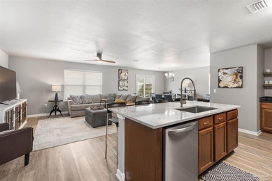Welcome to this beautifully maintained 4-bedroom, 2.5 -bath home - photo 8