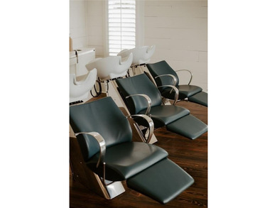 Excellent Commercial opportunity in a highly desirable,highly - photo 4