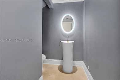 Almeria Row, a collection of luxury townhomes, has garnered - photo 19