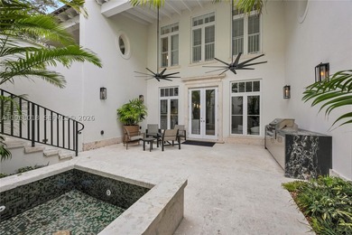 Almeria Row, a collection of luxury townhomes, has garnered - photo 20