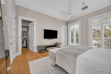 Almeria Row, a collection of luxury townhomes, has garnered - photo 30